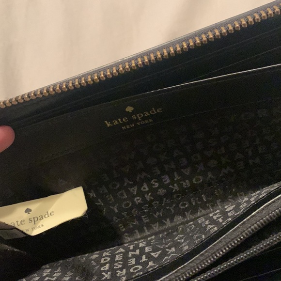 Black Kate Spade Wallet - Picture 4 of 6